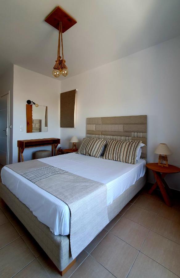 Sarakiniko Rooms Adamantas  Exterior photo